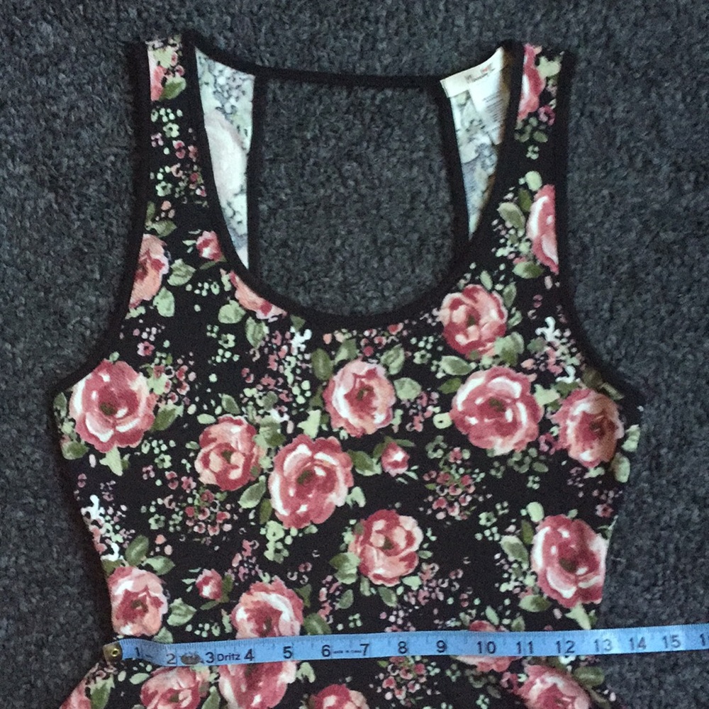 FLORAL DRESS 🌸 - Picture 2 of 7